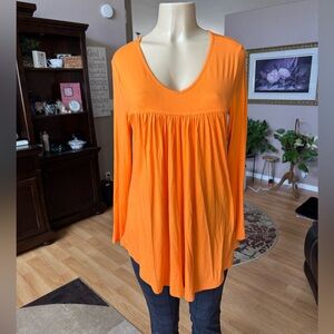 Laolasi bright orange long sleeve Vneck tunic-size M